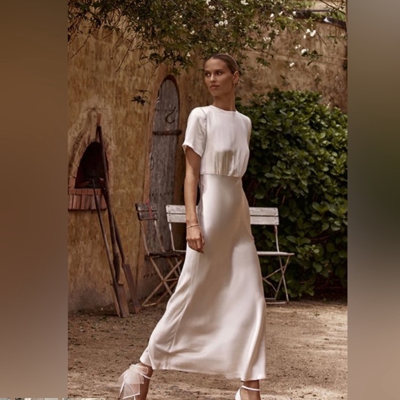 DISSH Annabelle (US 8) Elegant Cream Dress - Picture 2 of 14